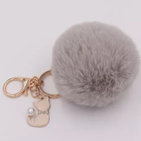 TT-Rabbit Faux Fur Ball Key Chain / Purse Accessory with Cat - Grey - Picture 1 of 2